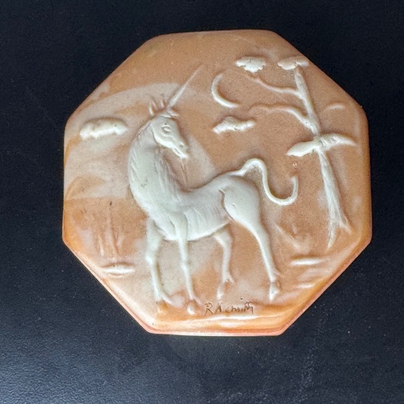 R.A. Smith Unicorn Trinket Box Octagon Jewelry Box Dresser Decor 3" - Picture 1 of 10